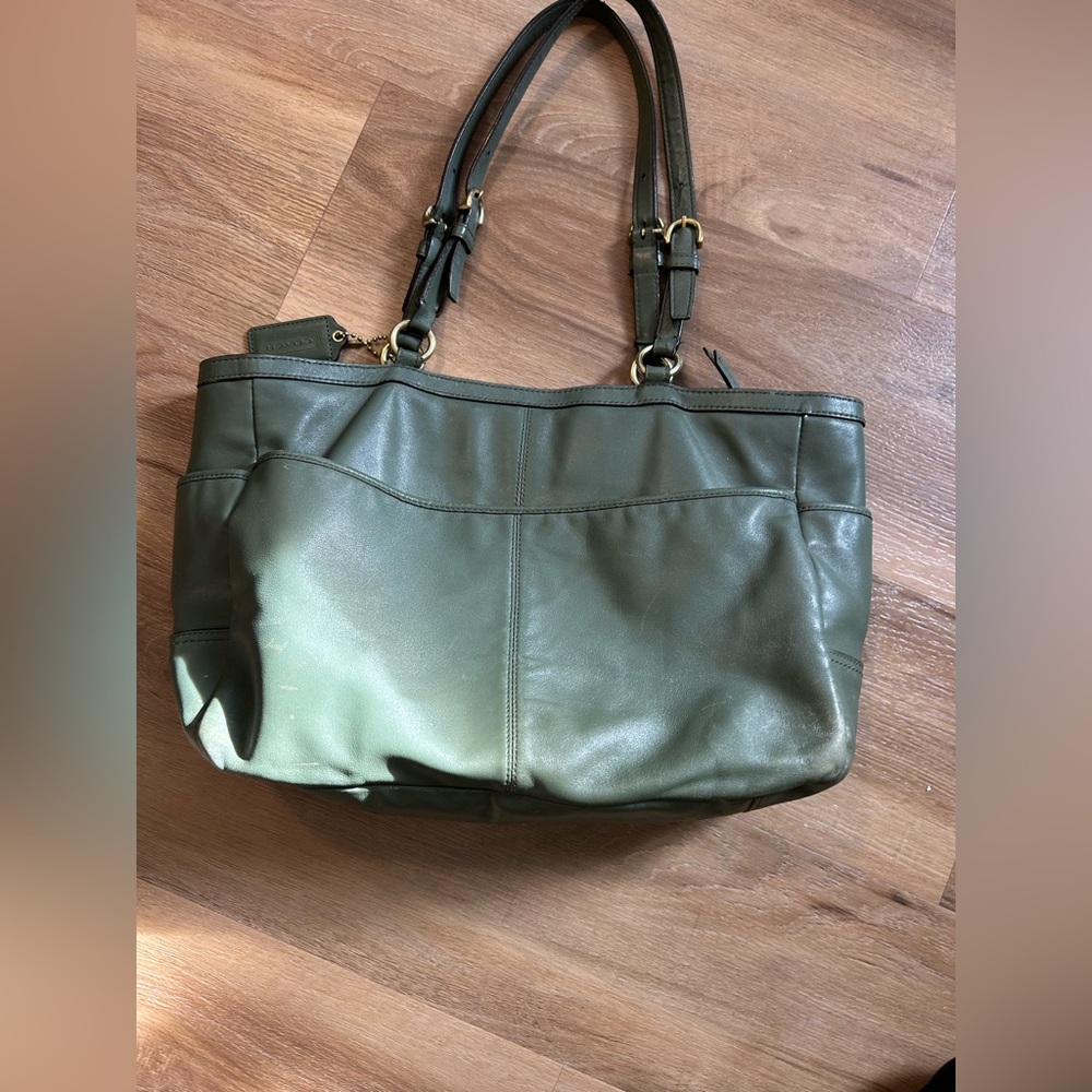 Coach Olive Green Leather Tote | Large Zip Top Shoulder Bag - Picture 14 of 16
